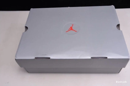 GYM - GREY RED RETRO 600 JORDAN 13 DJ5982 FLINT 0824